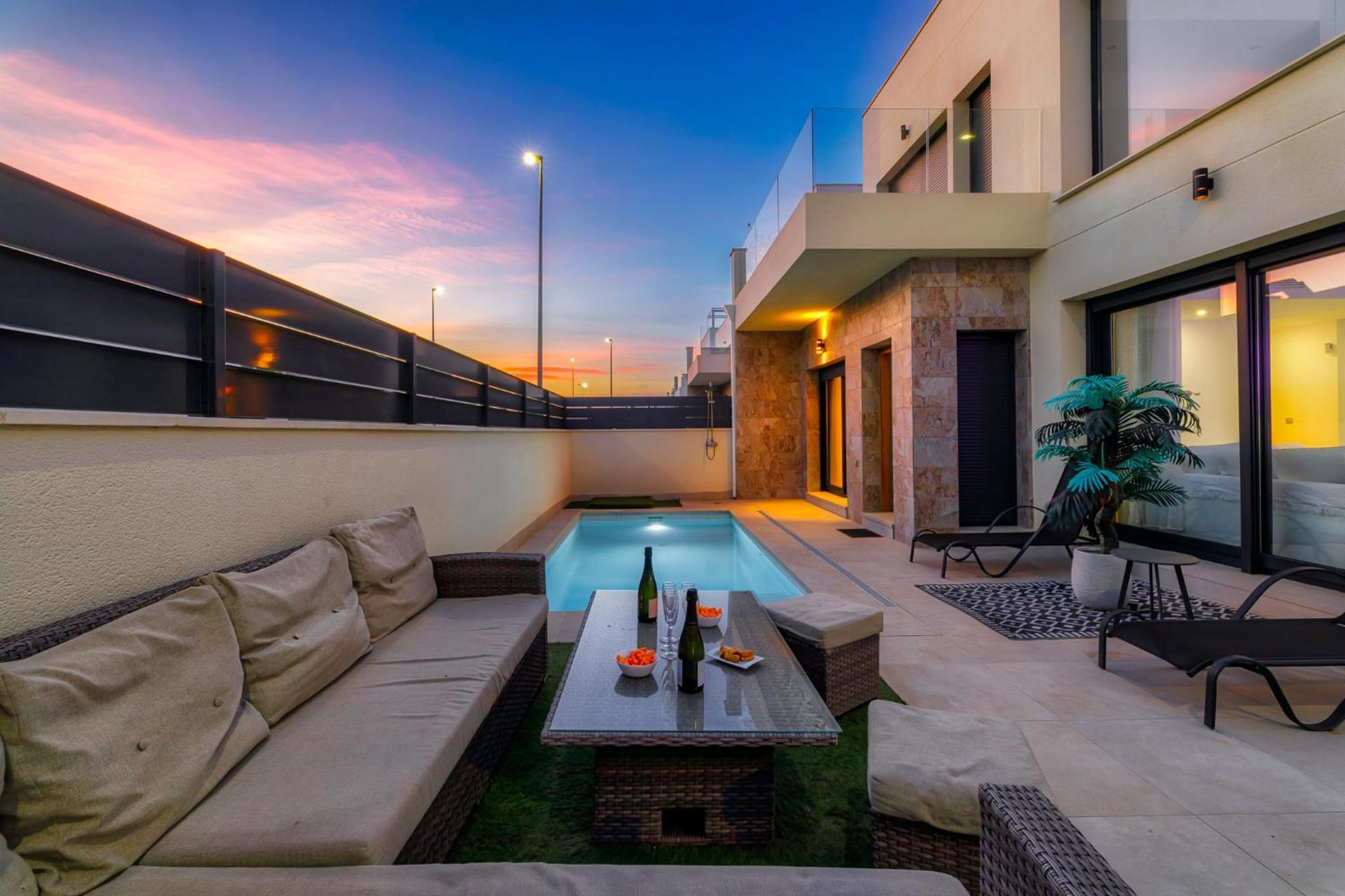 Daya Vieja Villa White Diamond - Piscine - Plage 10 Minutes מראה חיצוני תמונה